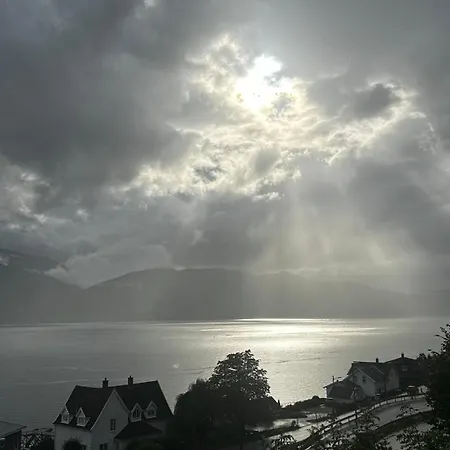 Sognefjorden View アパート *